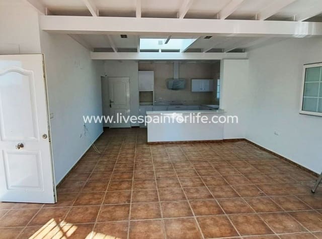 3 soverom Finca/Herregård til salgs i Alicante by med garasje - € 415 000 (Ref: 9985293)