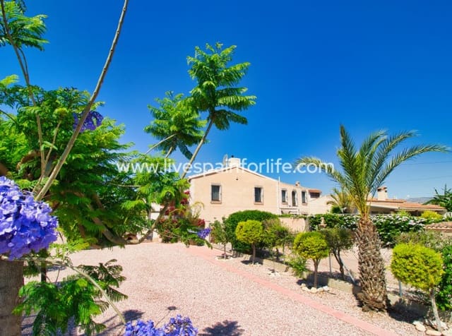 Finca/Casa Rural de 5 habitaciones en Albatera en venta con garaje - 320.000 € (Ref: 9985296)
