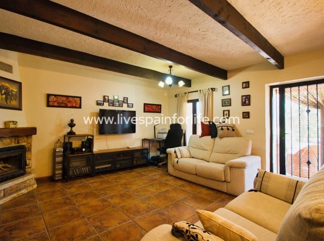 Finca/Casa Rural de 5 habitaciones en Albatera en venta con garaje - 320.000 € (Ref: 9985296)