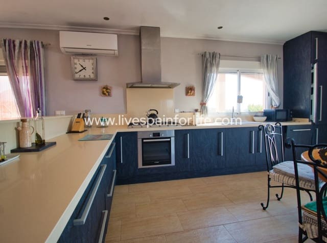Finca/Casa Rural de 4 habitaciones en Albatera en venta con piscina garaje - 540.000 € (Ref: 9985299)