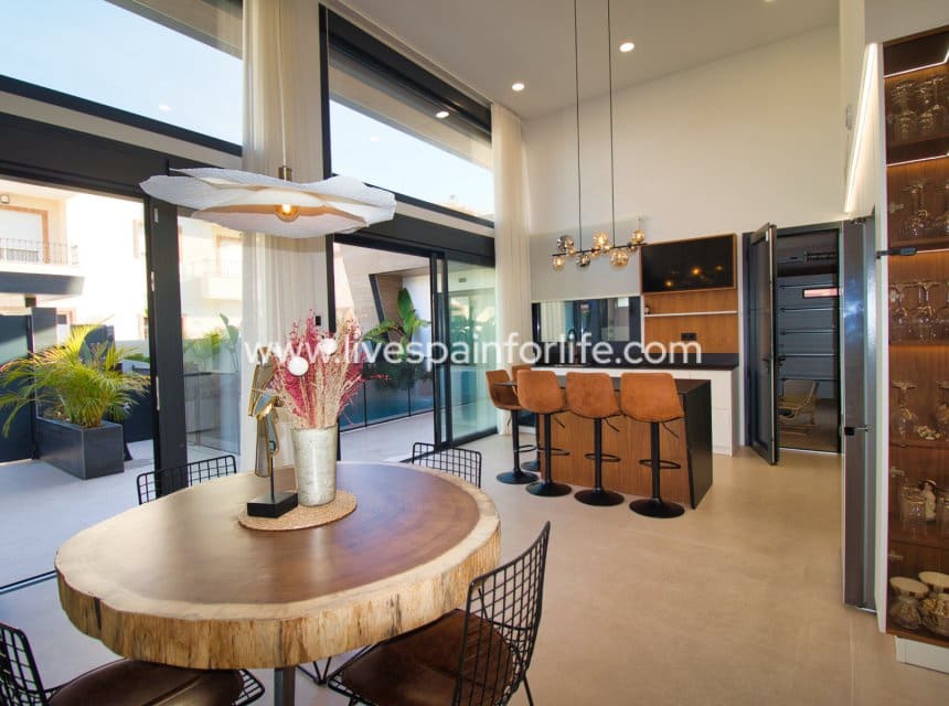 4 sovrum Villa till salu i Pilar de la Horadada med pool garage - 869 000 € (Ref: 9985300)