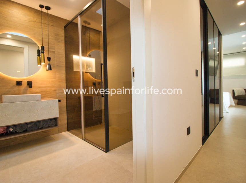 4 sovrum Villa till salu i Pilar de la Horadada med pool garage - 869 000 € (Ref: 9985300)