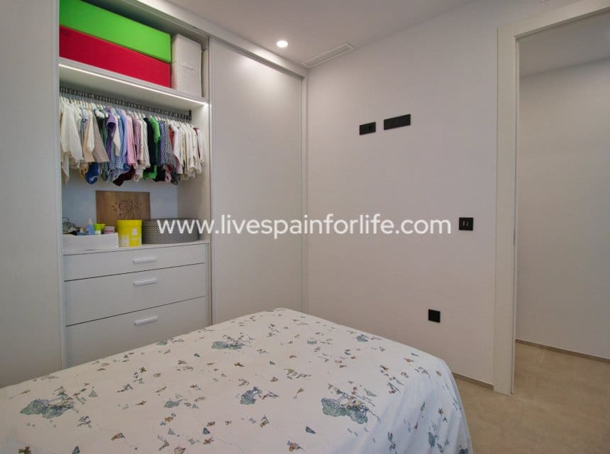 4 sovrum Villa till salu i Pilar de la Horadada med pool garage - 869 000 € (Ref: 9985300)