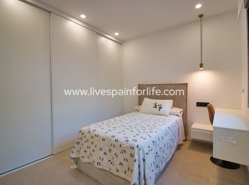 4 sovrum Villa till salu i Pilar de la Horadada med pool garage - 869 000 € (Ref: 9985300)