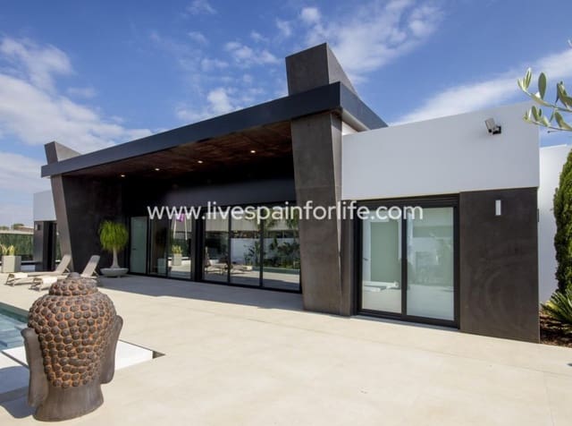 3 soveværelse Villa til salg i Ciudad Quesada, Rojales med swimmingpool - € 1.099.000 (Ref: 9995356)