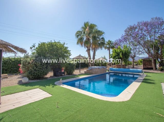 3 soveværelse Finca/Landehus til salg i Jacarilla med swimmingpool garage - € 559.000 (Ref: 9996022)