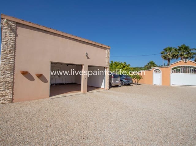 3 soveværelse Finca/Landehus til salg i Jacarilla med swimmingpool garage - € 559.000 (Ref: 9996022)