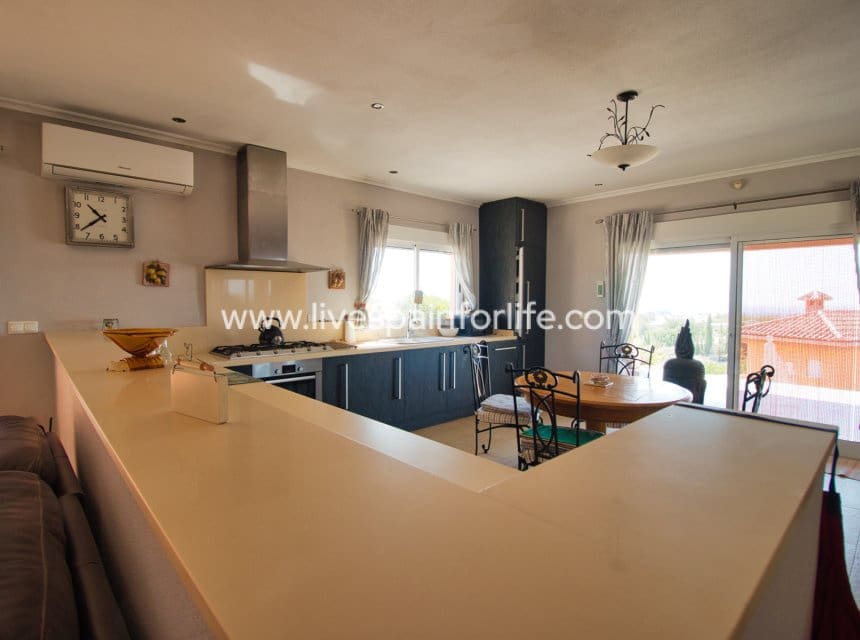 Finca/Casa Rural de 4 habitaciones en Albatera en venta con piscina garaje - 540.000 € (Ref: 9999138)