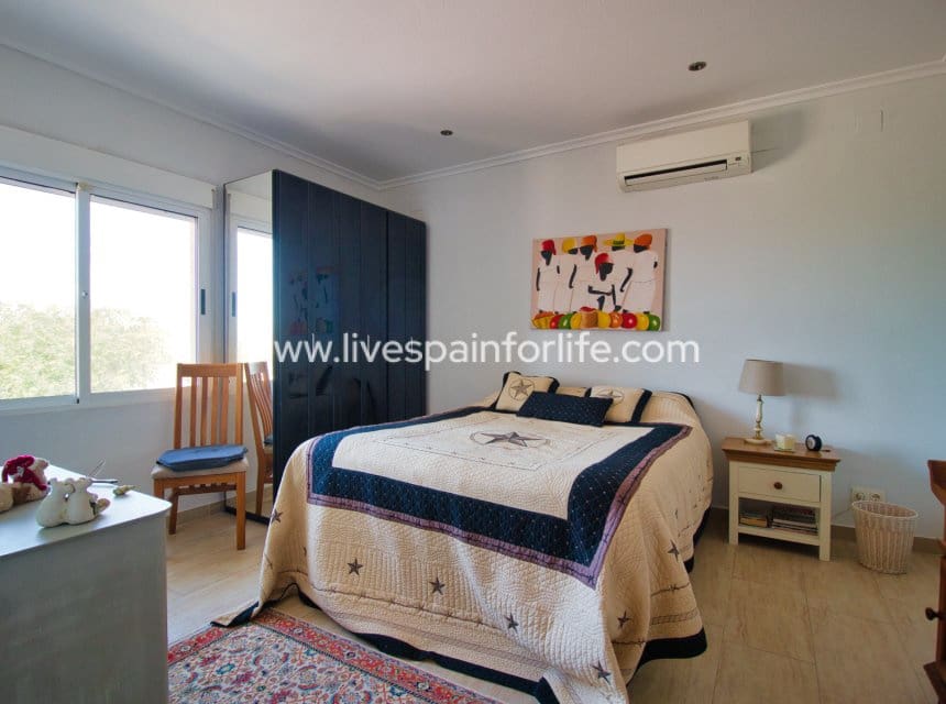 Finca/Casa Rural de 4 habitaciones en Albatera en venta con piscina garaje - 540.000 € (Ref: 9999138)