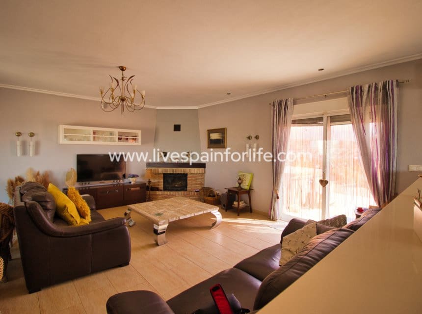 Finca/Casa Rural de 4 habitaciones en Albatera en venta con piscina garaje - 540.000 € (Ref: 9999138)