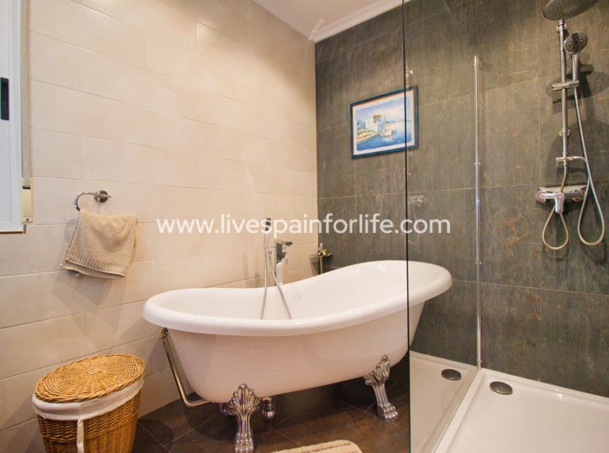 Finca/Casa Rural de 4 habitaciones en Albatera en venta con piscina garaje - 540.000 € (Ref: 9999138)
