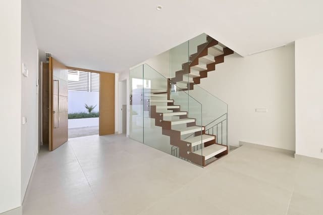 3 soveværelse Semi-Rækkehus til salg i San Pedro de Alcantara, Marbella med swimmingpool garage - € 1.350.000 (Ref: 8846908)