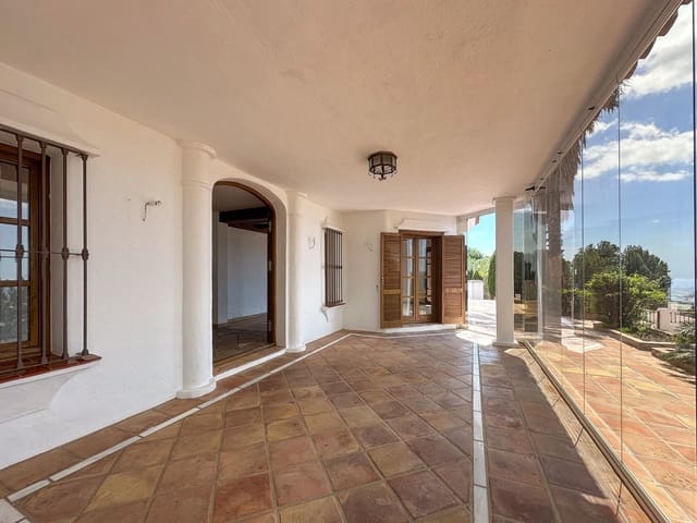 5 soveværelse Villa til salg i Valtocado, Mijas med swimmingpool garage - € 995.000 (Ref: 8970729)