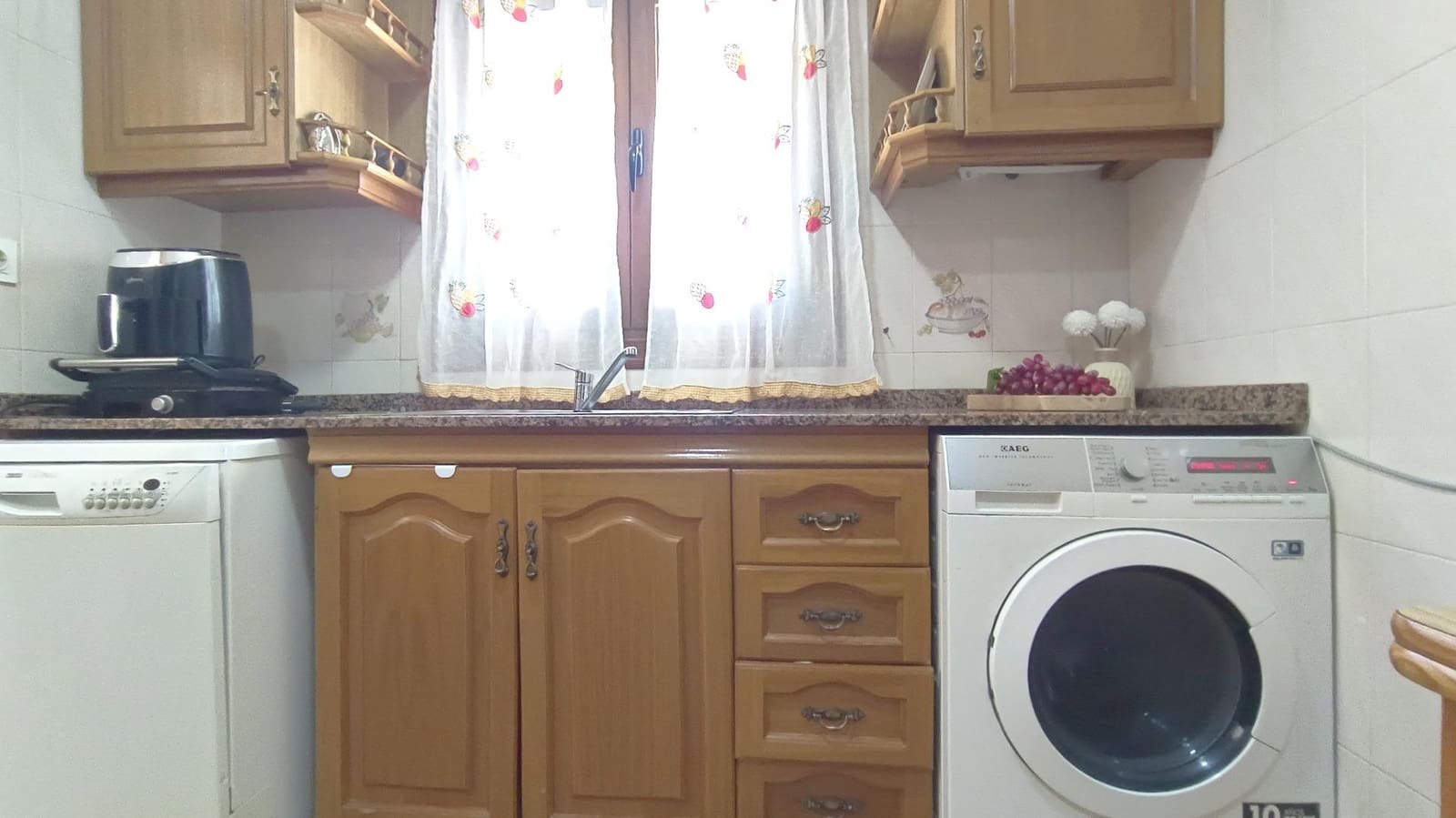 3 soveværelse Villa til salg i Elda - € 450.000 (Ref: 9012857)