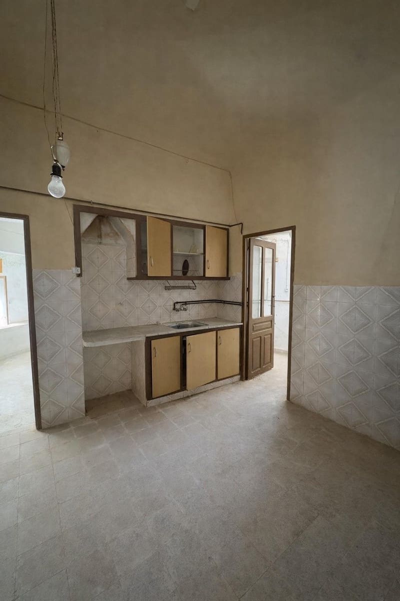 5 slaapkamer Villa te koop in Hondon de las Nieves met garage - € 126.000 (Ref: 9631770)