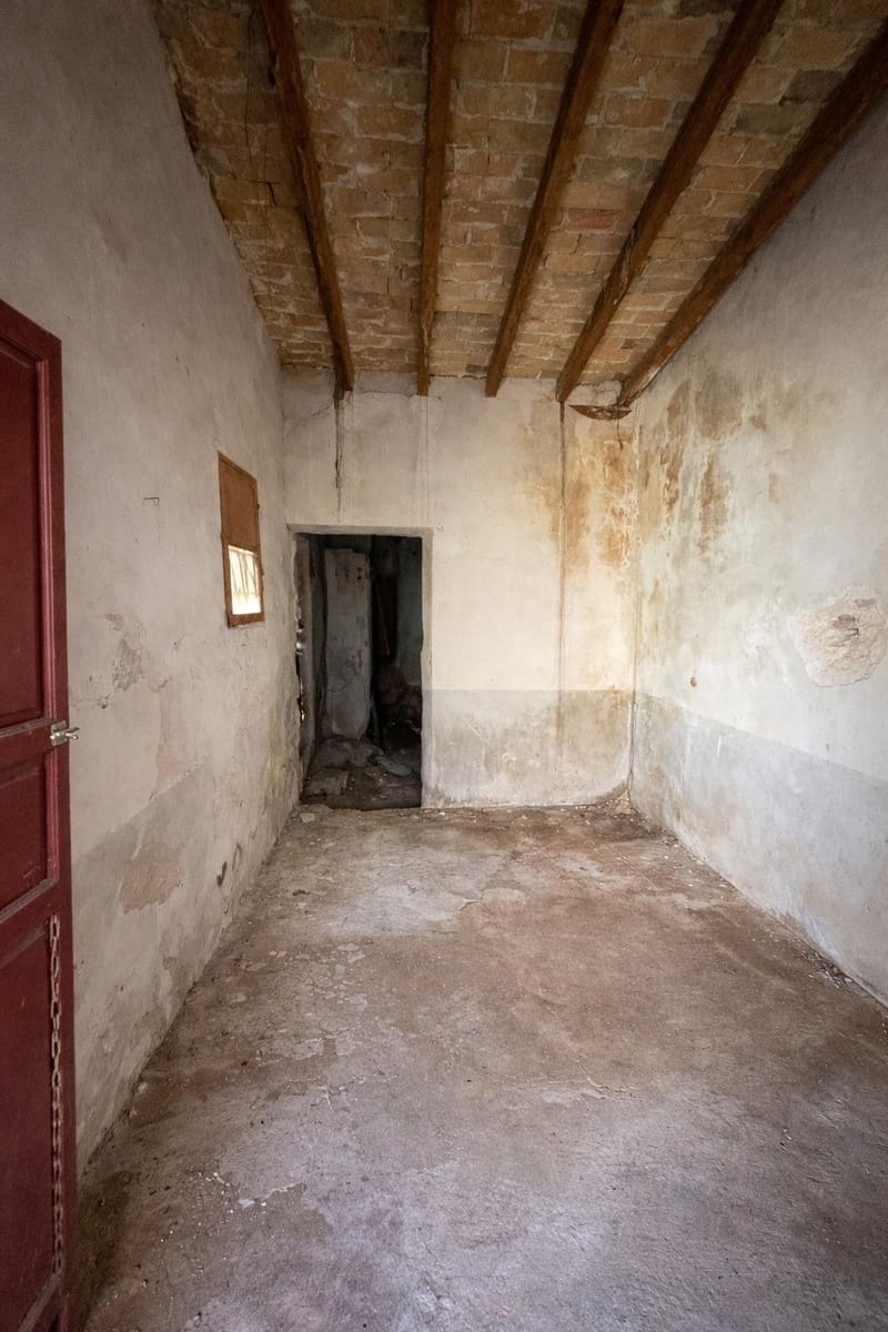 5 slaapkamer Villa te koop in Hondon de las Nieves met garage - € 126.000 (Ref: 9631770)