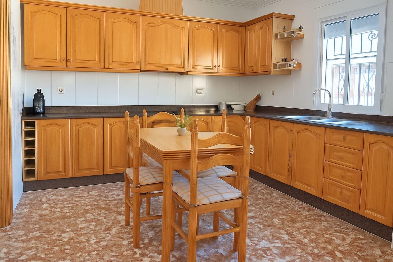 6 makuuhuone Huvila myytävänä paikassa Hondon de los Frailes mukana uima-altaan - 280 000 € (Ref: 9631773)