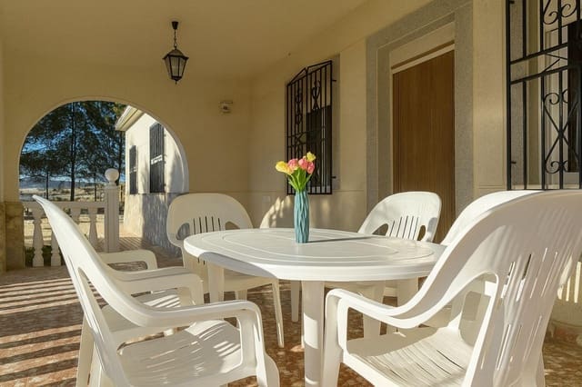 Chalet de 6 habitaciones en Hondón de los Frailes en venta con piscina - 280.000 € (Ref: 9631773)