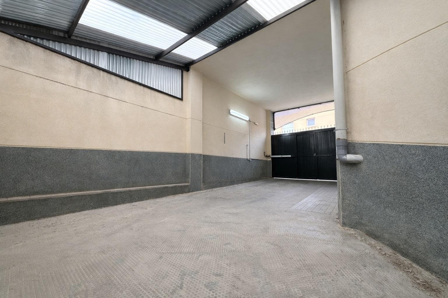 2 bedroom Flat for sale in Hondon de las Nieves with garage - € 125,000 (Ref: 9631774)