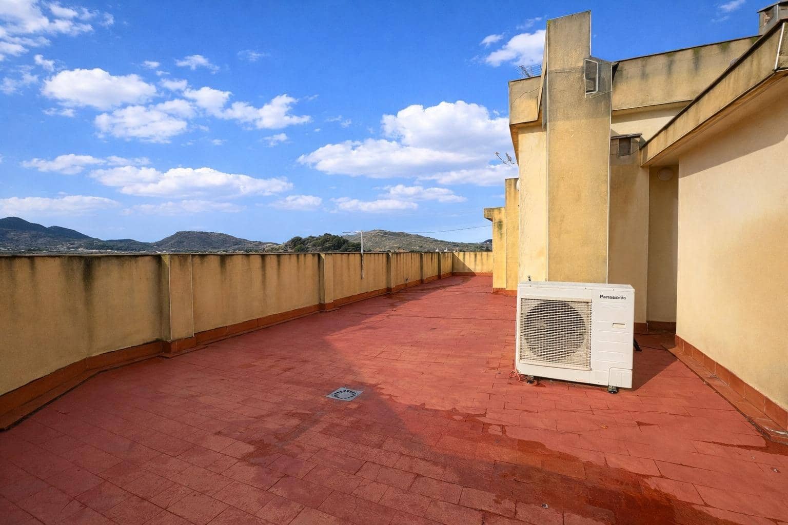 2 slaapkamer Flat te koop in Hondon de las Nieves met garage - € 125.000 (Ref: 9631774)