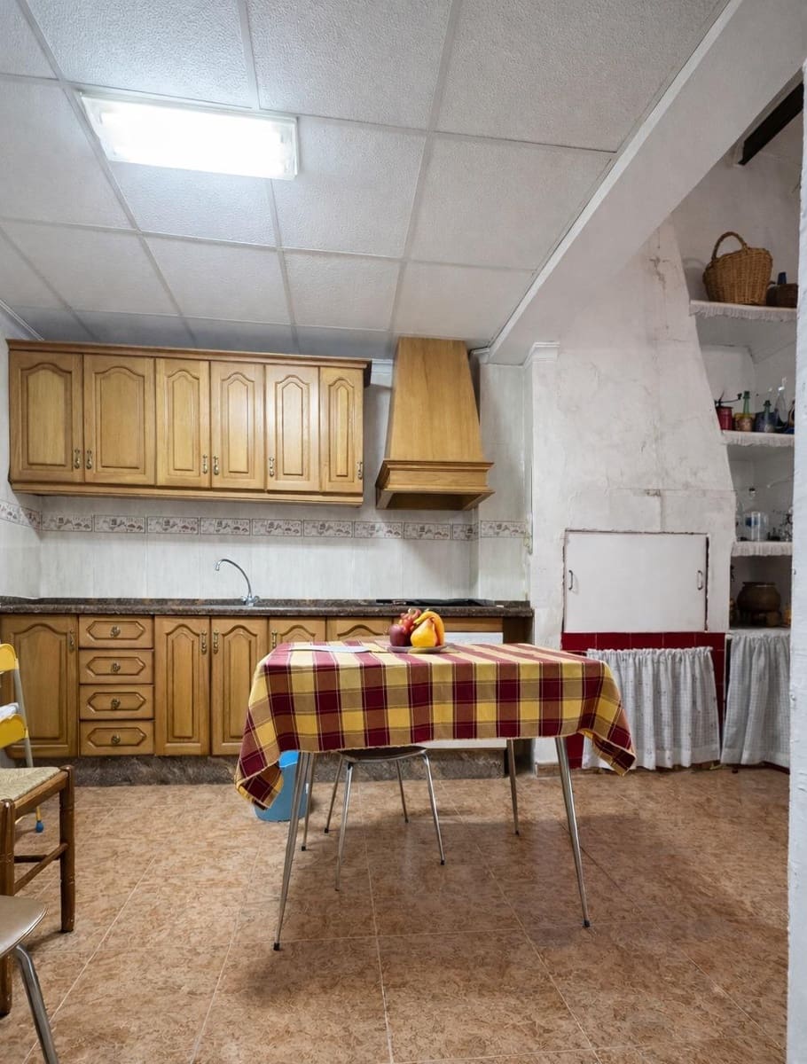 4 bedroom Townhouse for sale in Hondon de los Frailes - € 85,000 (Ref: 9631775)