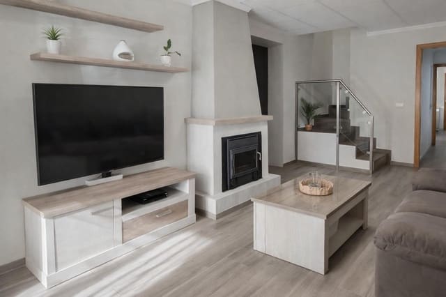 5 chambre Maison de Ville à vendre à Hondón de los Frailes - 149 950 € (Ref: 9631776)