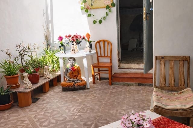 4 Zimmer Haus zu verkaufen in Hondón de los Frailes mit Garage - 119.950 € (Ref: 9634361)