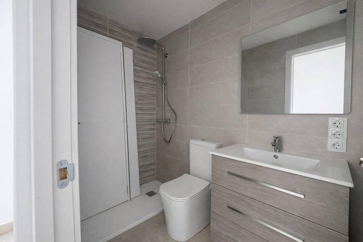 3 soverom Hus til salgs i Pinoso - € 135 000 (Ref: 9645101)