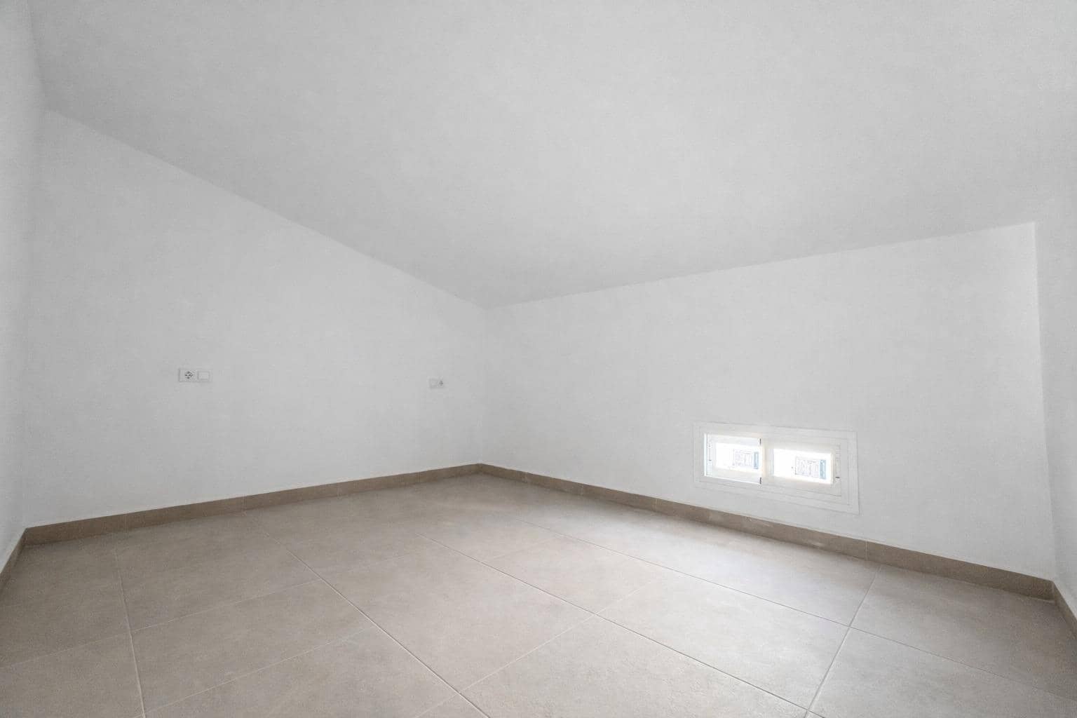 3 slaapkamer Huis te koop in Pinoso - € 135.000 (Ref: 9645101)