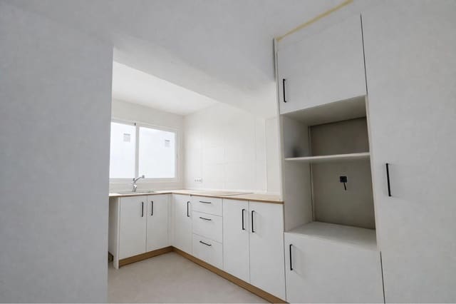 3 slaapkamer Huis te koop in Pinoso - € 135.000 (Ref: 9645101)