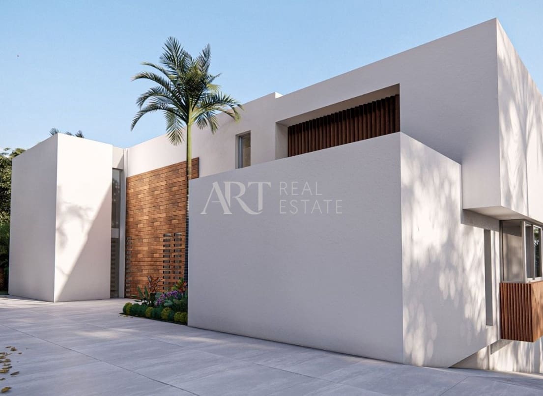 4 bedroom Villa for sale in Altea with pool garage - € 2,250,000 (Ref: 7886281)