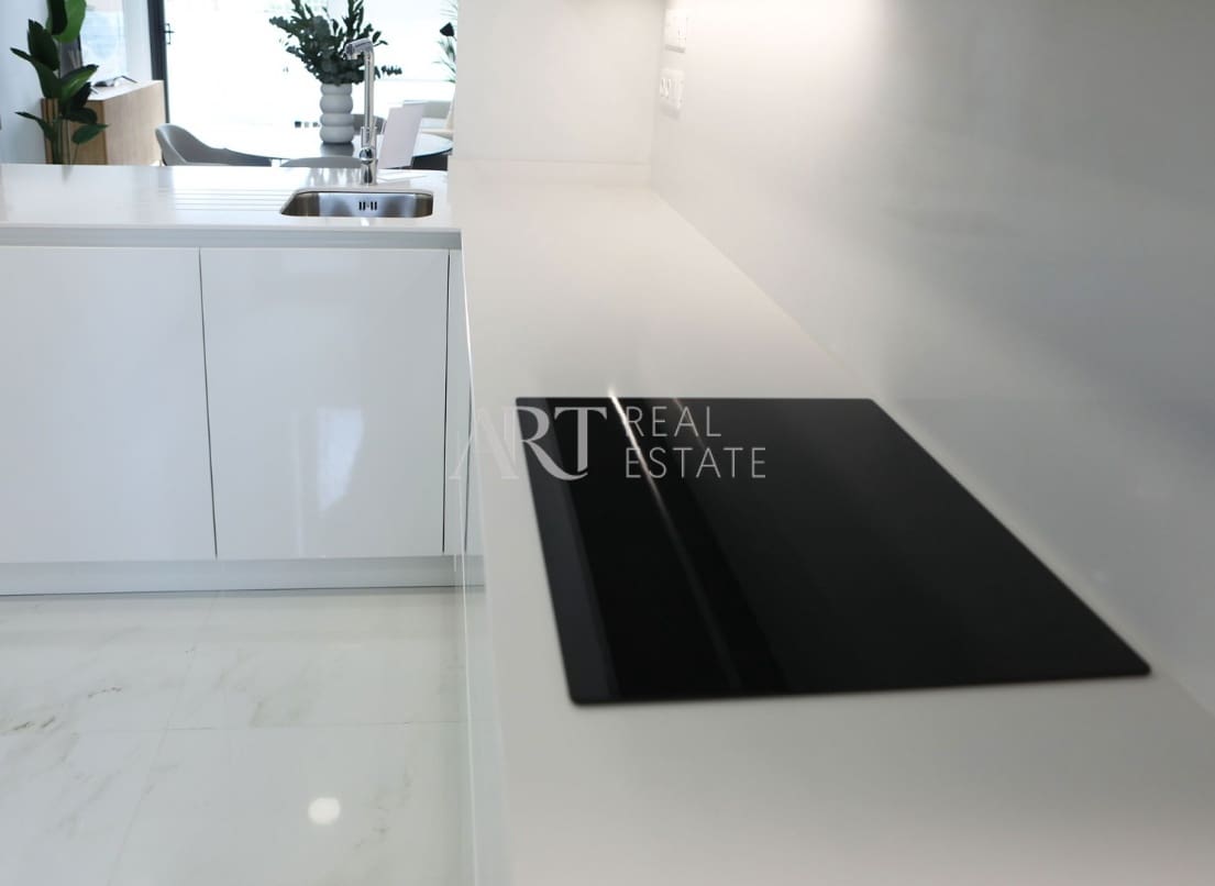 2 bedroom Apartment for sale in Benidorm with pool - € 632,000 (Ref: 7886314)