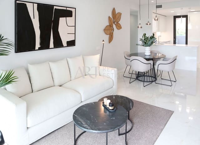 2 bedroom Apartment for sale in Poniente, Benidorm with pool - € 632,000 (Ref: 7886314)