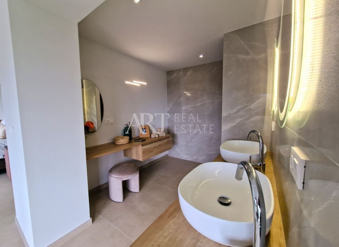 5 Zimmer Villa zu verkaufen in Altea mit Pool Garage - 2.250.000 € (Ref: 7886321)