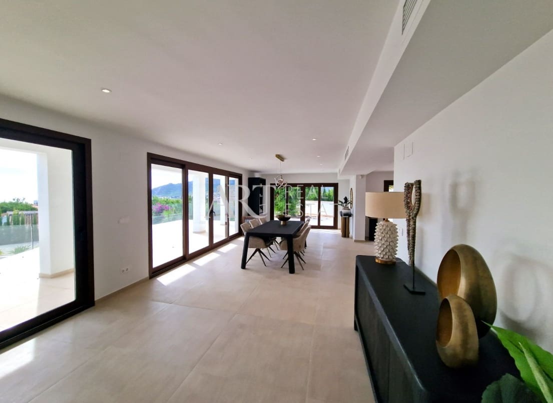 5 Zimmer Villa zu verkaufen in Altea mit Pool Garage - 2.250.000 € (Ref: 7886321)