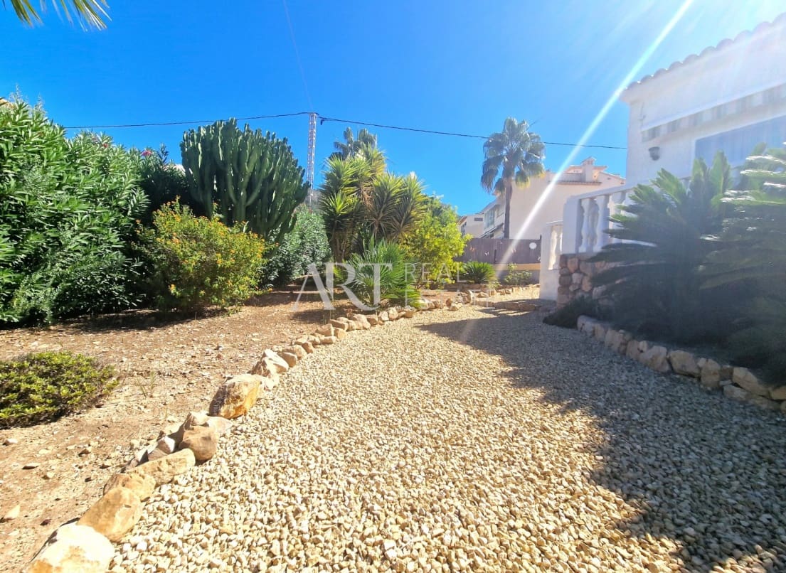 3 bedroom Villa for sale in Albir with pool garage - € 650,000 (Ref: 7886323)