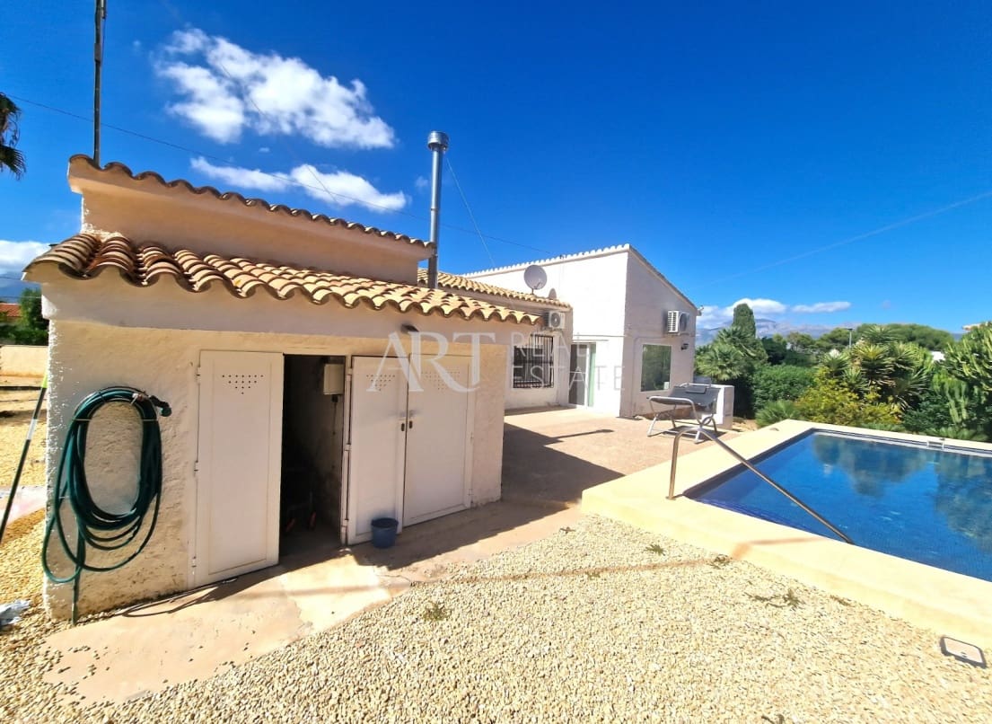 3 bedroom Villa for sale in Albir with pool garage - € 650,000 (Ref: 7886323)