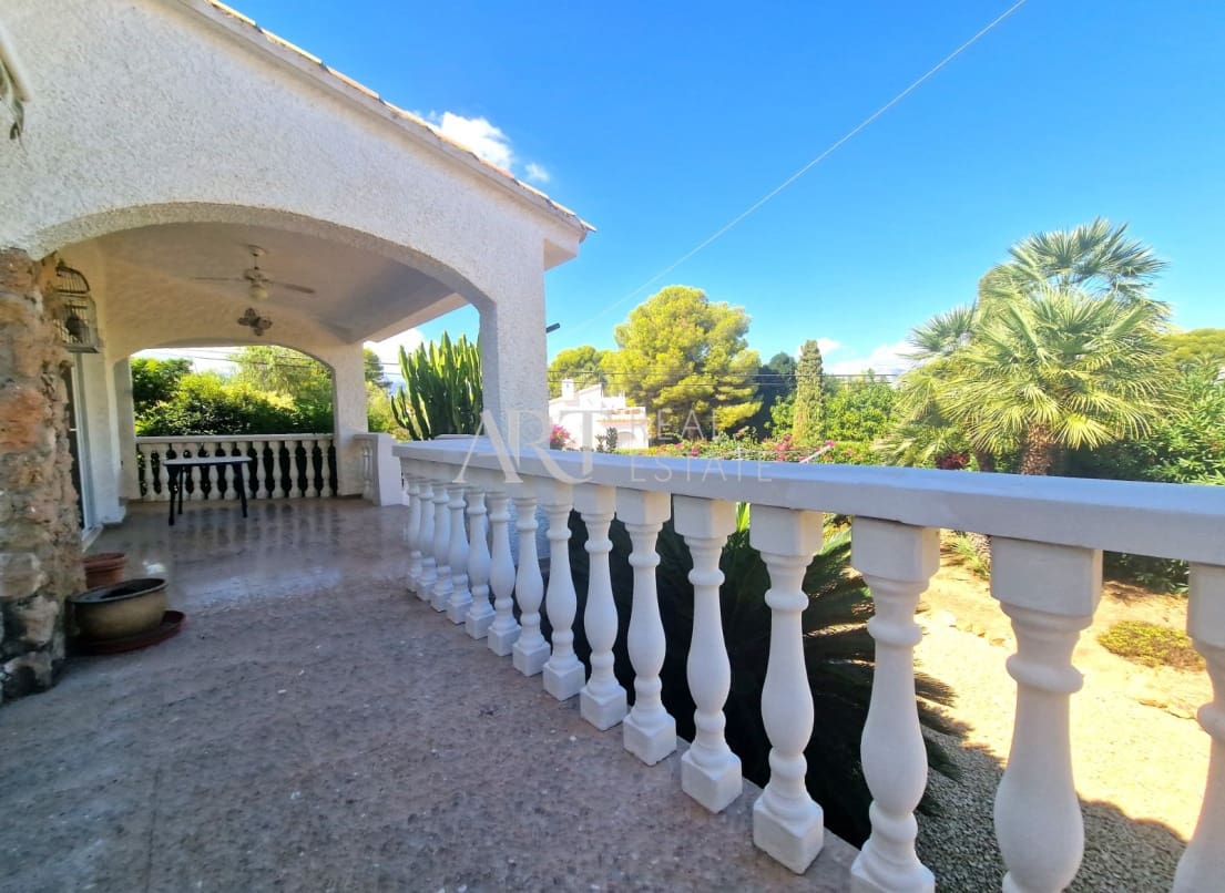3 bedroom Villa for sale in Albir with pool garage - € 650,000 (Ref: 7886323)