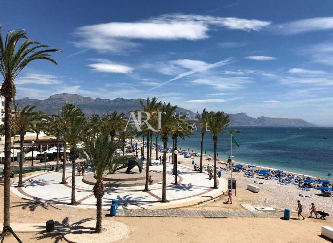 3 bedroom Villa for sale in Albir with pool garage - € 650,000 (Ref: 7886323)