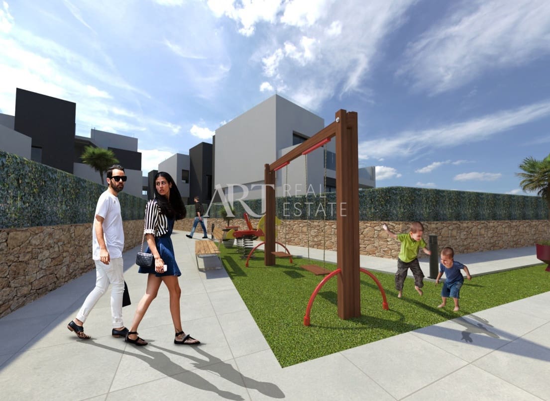 3 bedroom Villa for sale in La Nucia with pool - € 510,000 (Ref: 7933125)