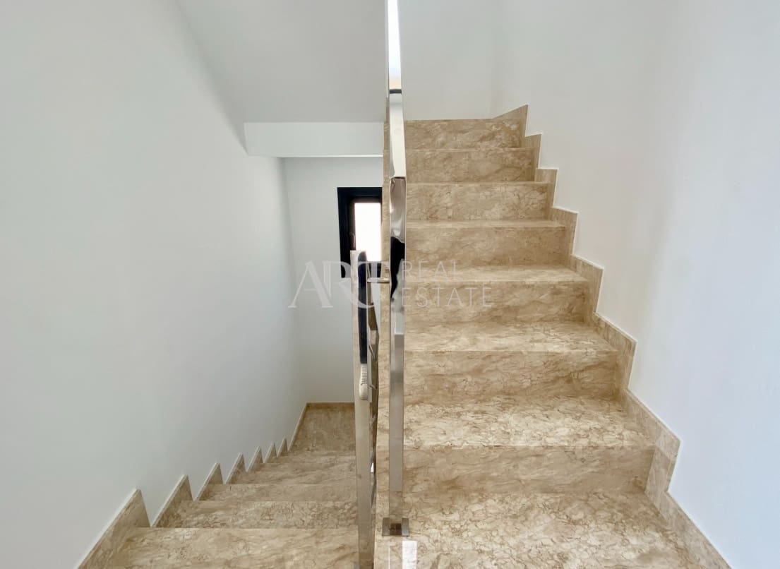 3 bedroom Villa for sale in La Nucia with pool - € 510,000 (Ref: 7933125)