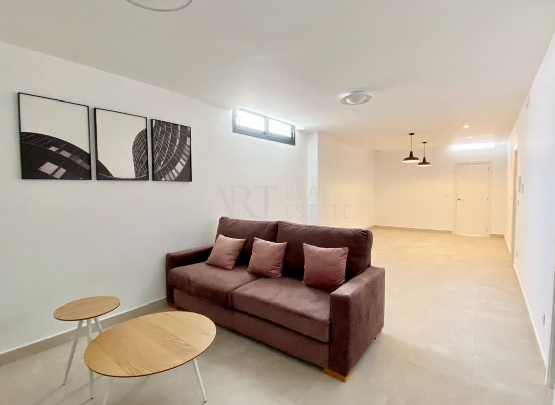 3 bedroom Villa for sale in La Nucia with pool - € 510,000 (Ref: 7933125)