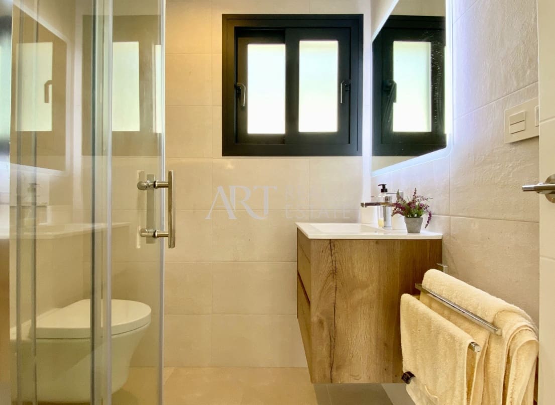 3 bedroom Villa for sale in La Nucia with pool - € 510,000 (Ref: 7933125)