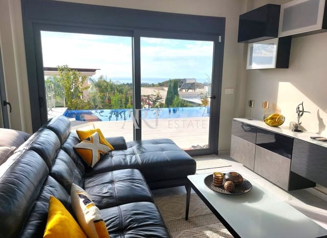 3 bedroom Villa for sale in Cala de Finestrat, Finestrat with pool - € 695,000 (Ref: 7945529)