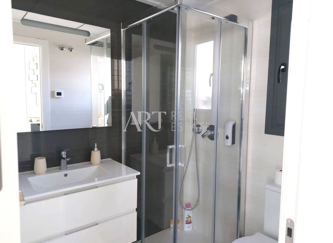 3 soveværelse Villa til salg i Cala de Finestrat med swimmingpool - € 695.000 (Ref: 7945529)