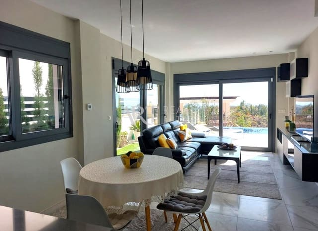 3 bedroom Villa for sale in Cala de Finestrat, Finestrat with pool - € 695,000 (Ref: 7945529)