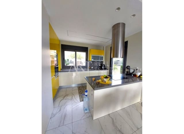 3 bedroom Villa for sale in Cala de Finestrat, Finestrat with pool - € 695,000 (Ref: 7945529)