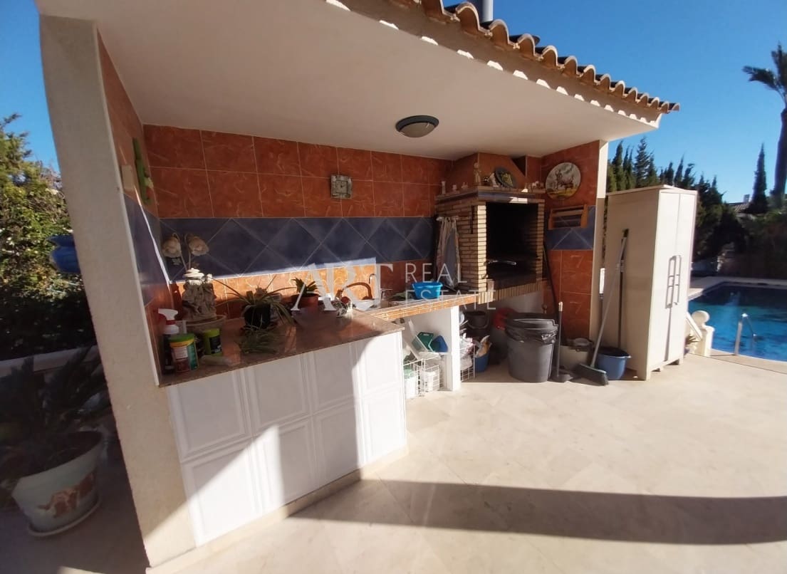 5 camera da letto Villa in vendita in Alfaz del Pi / L'Alfas del Pi con piscina - 699.000 € (Rif: 7993911)