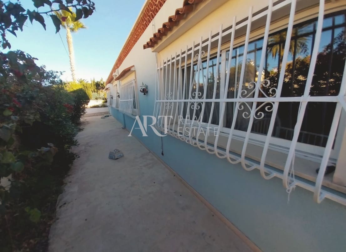 5 camera da letto Villa in vendita in Alfaz del Pi / L'Alfas del Pi con piscina - 699.000 € (Rif: 7993911)