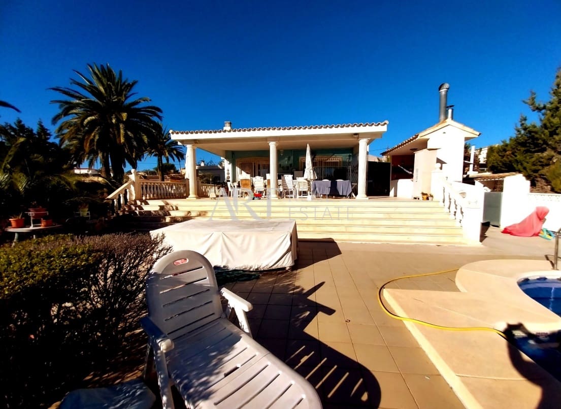 5 camera da letto Villa in vendita in Alfaz del Pi / L'Alfas del Pi con piscina - 699.000 € (Rif: 7993911)